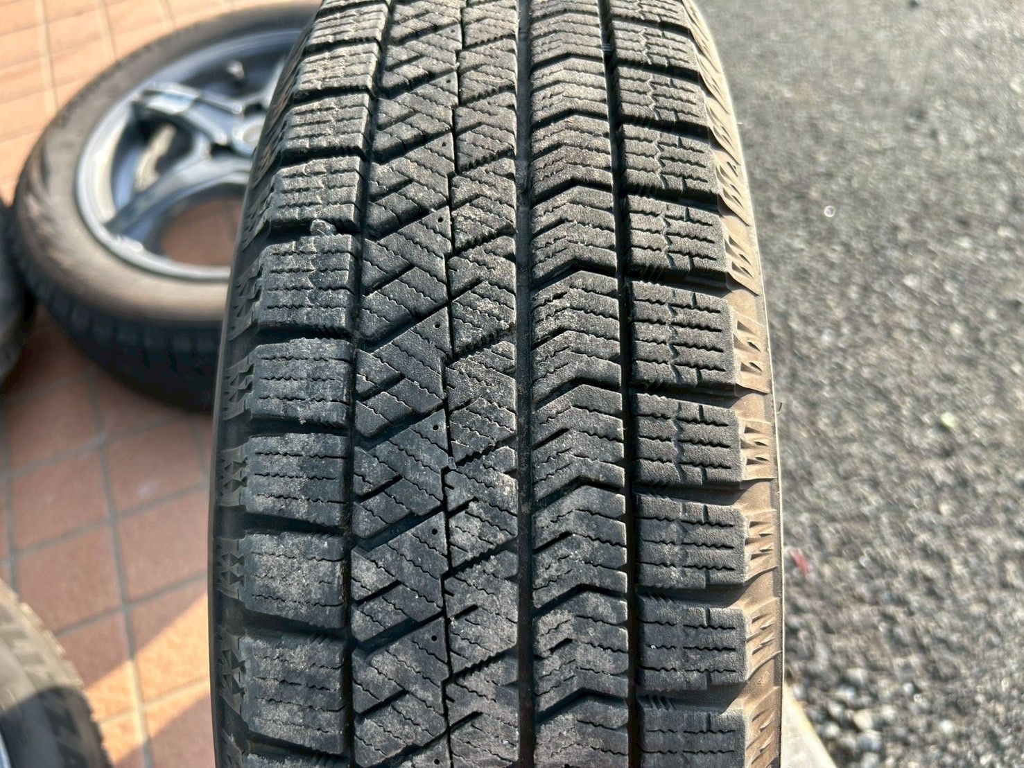 送料無料】BRIDGESTONE TOPRUN VR5 アルミホイール×スタッドレスタイヤ