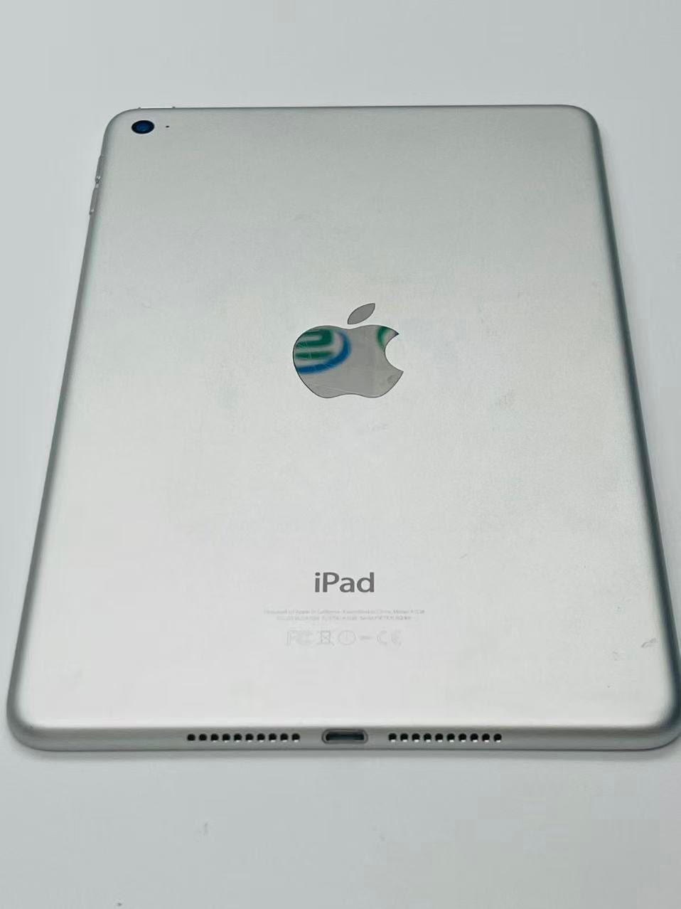iPad mini4 Wi-Fi 128GB シルバー MK9P2J/A A1538 送料無料