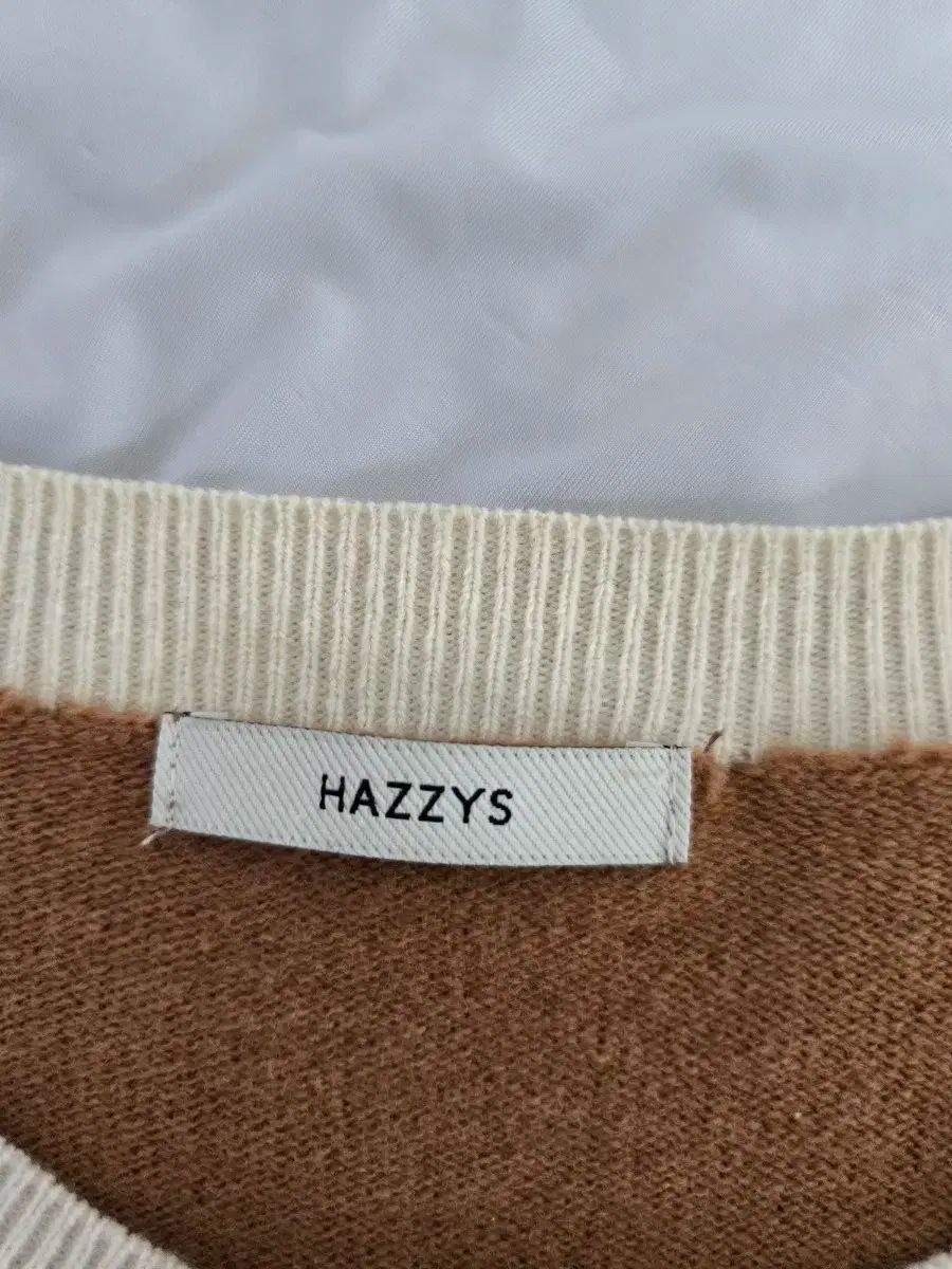 カーディガン 茶色