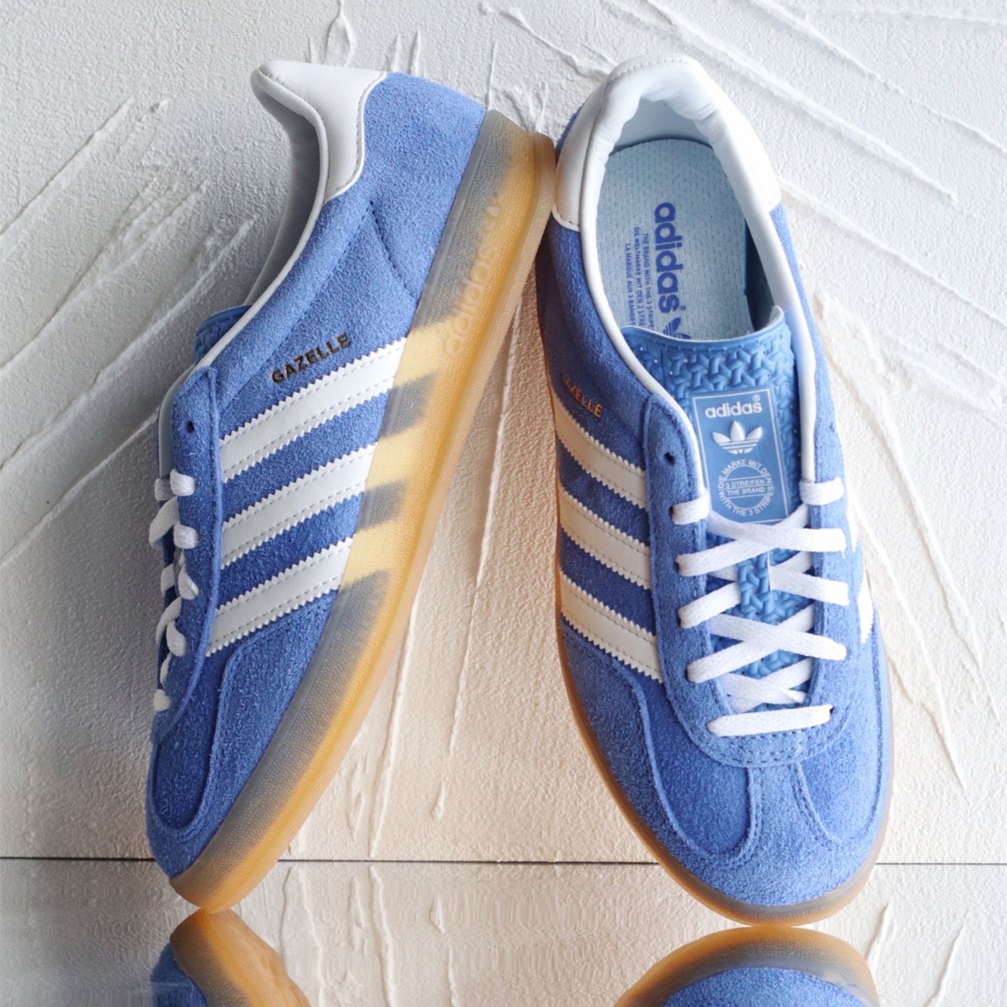 セール中】アディダス ガゼル インドア adidas W GAZELLE INDOOR ブルーフュージョン/フットウェアホワイト/ゴールドメタリック  HQ8717 - メルカリ