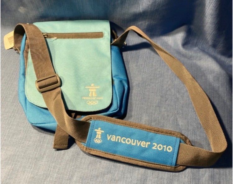 【デッドストック】バンクーバーオリンピック　2010 ショルダーバッグ デッドストック】バンクーバーオリンピック 2010 ショルダーバッグ
