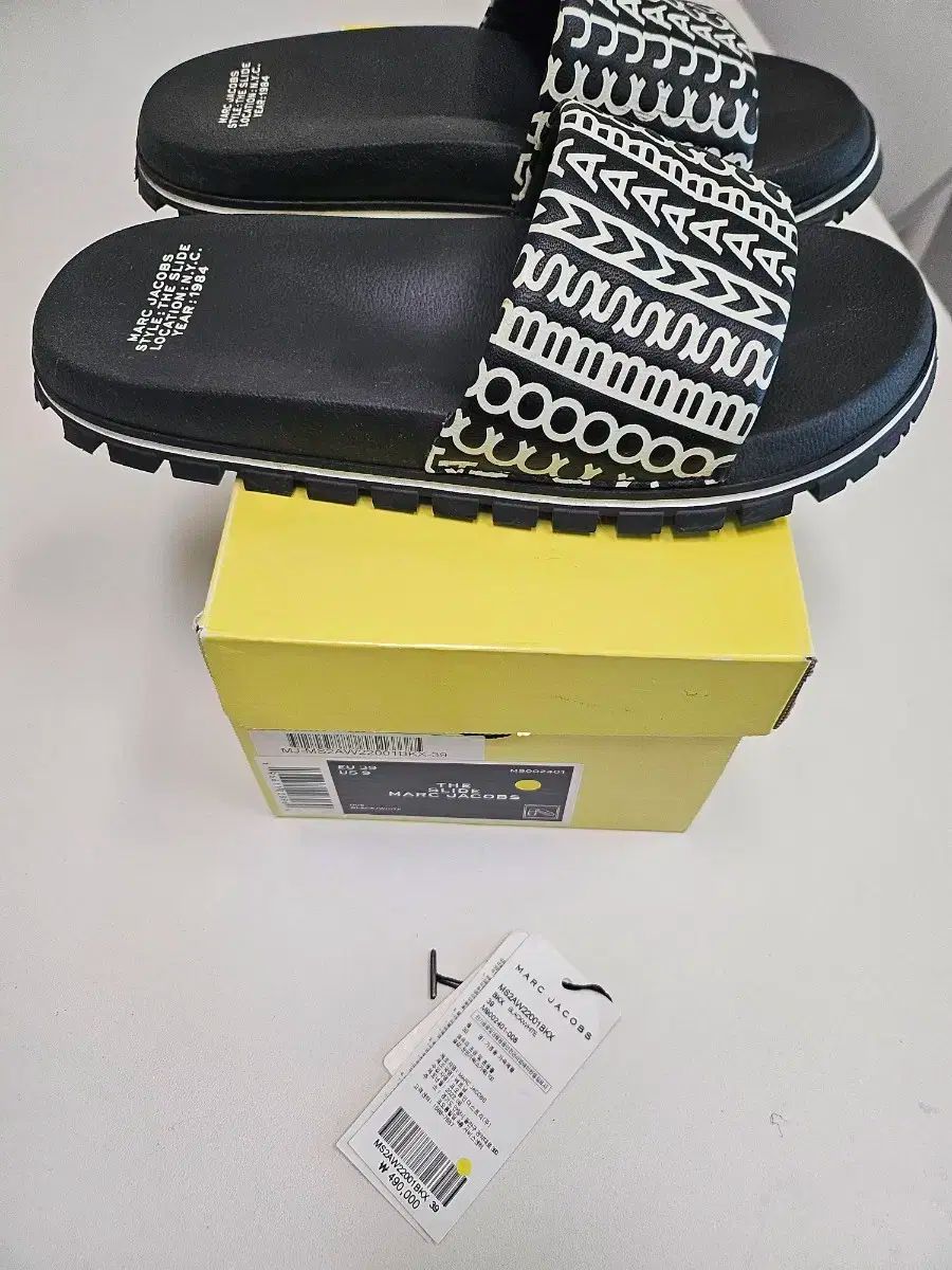 正規品 マーク ジェイコブス スリッパ 39 240 ー 245