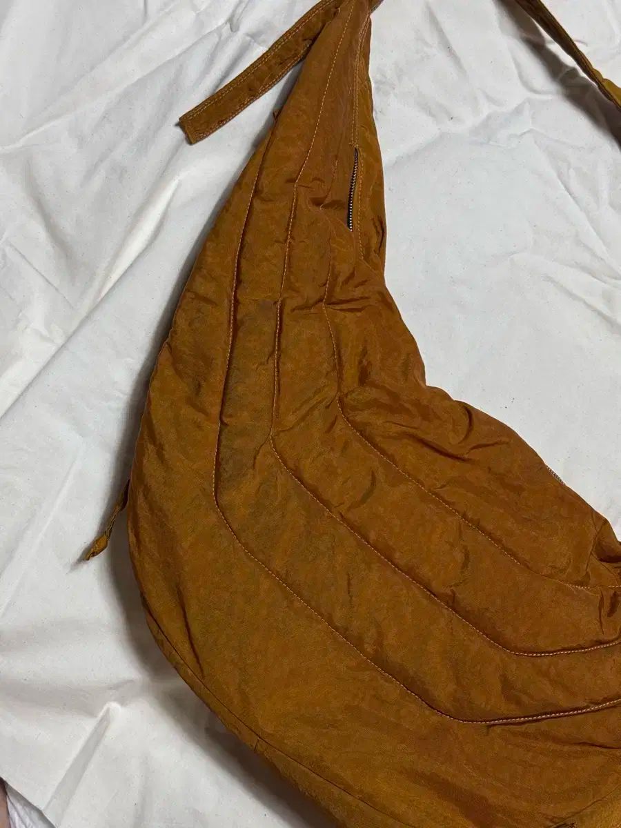 LEMAIRE ルメール ソフトゲームバッグ ラージ タンカラー