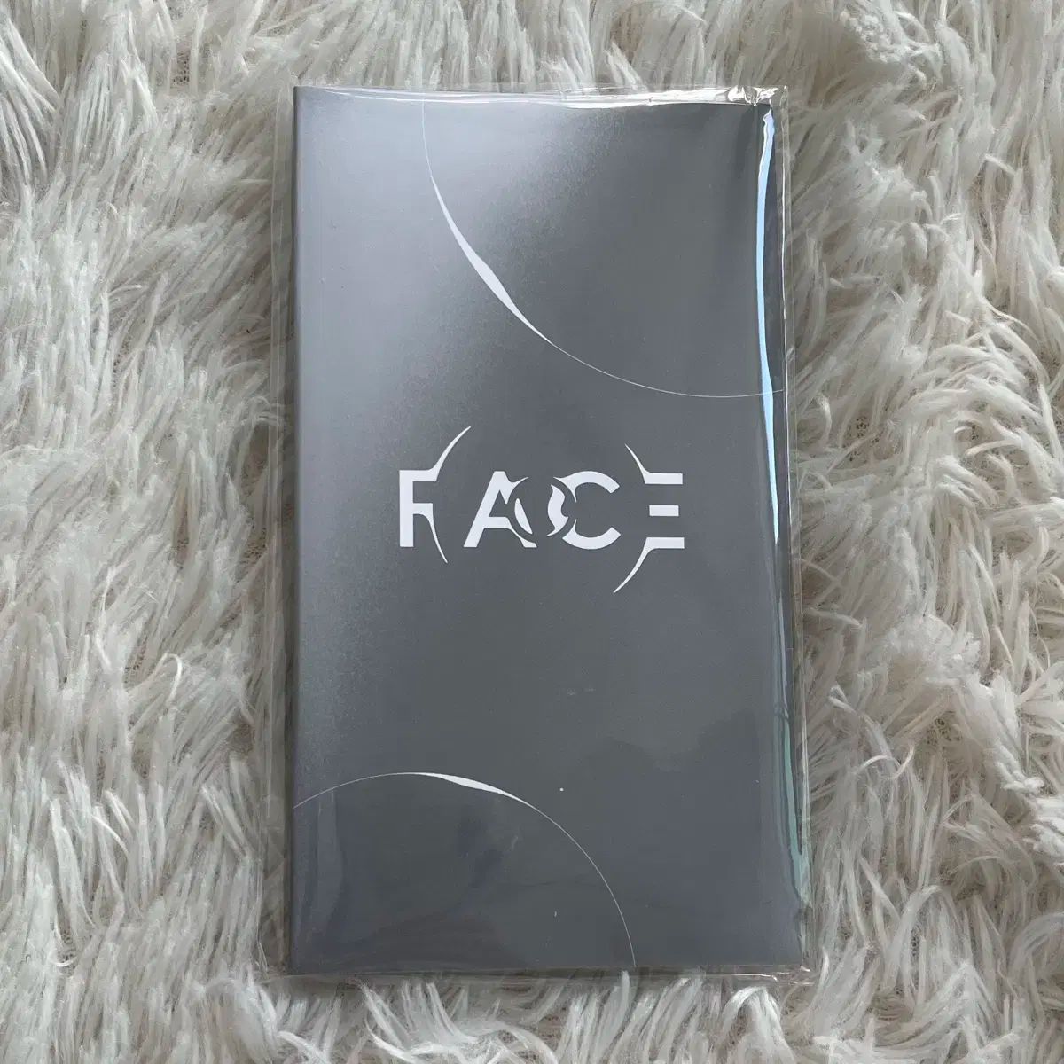 チョ・スンヨン(WOODZ) OOTART オープナー キーリング ⠀ 𝗢𝗨𝗧 𝗢𝗙