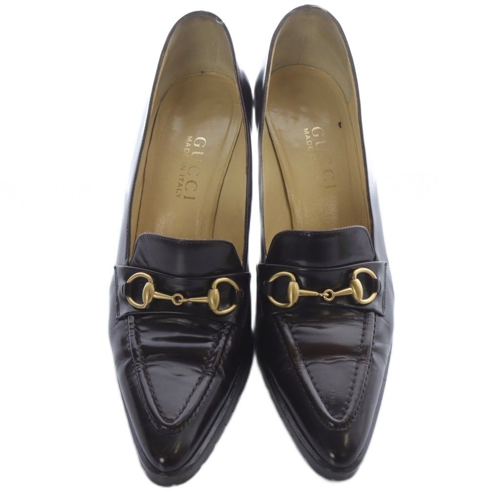 ホースビットパンプス