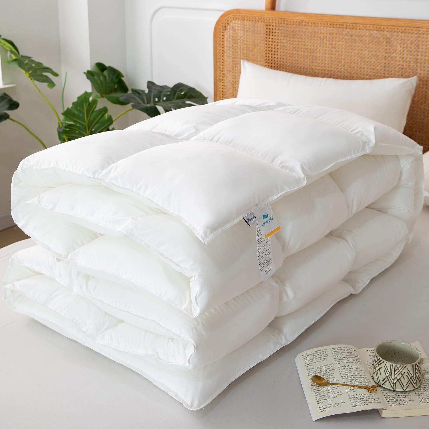 【人気商品】オールシーズン 耐久性 冬用 通気性 (150×210 心地よさ 軽さ 柔らかさ 暖かい 防ダニ cm 抗菌防臭 洗える duvet 羽被 人工 ホワイト) 羽根布団 シングル 羽毛布団 掛け布団 Shikyouka