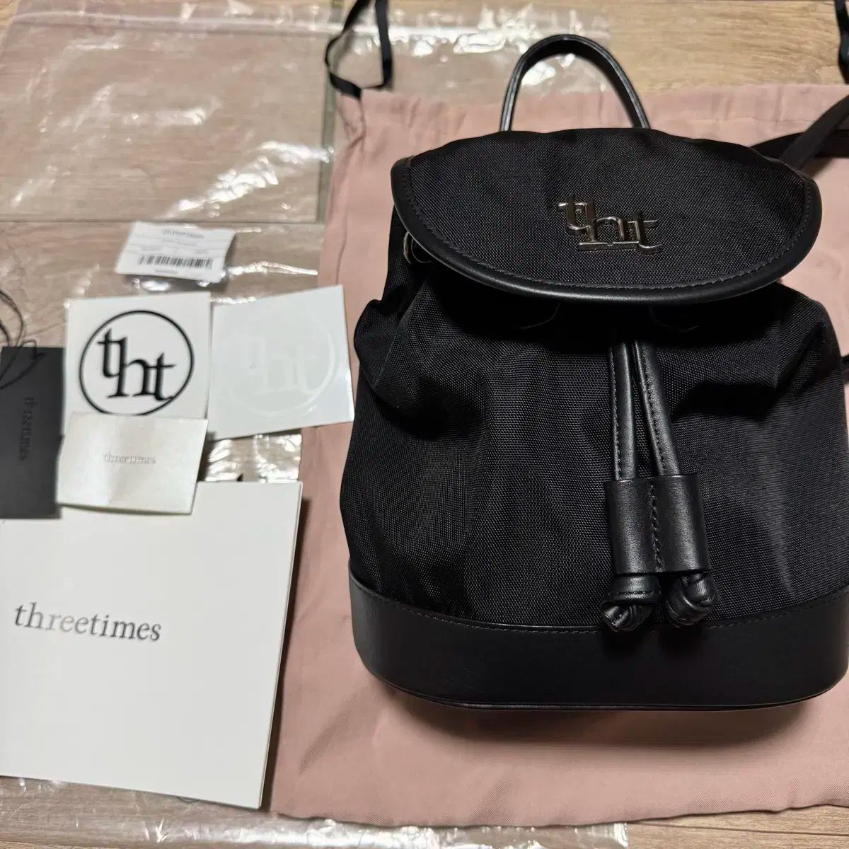 threetimes Acorn quilted backpack リュック 黒