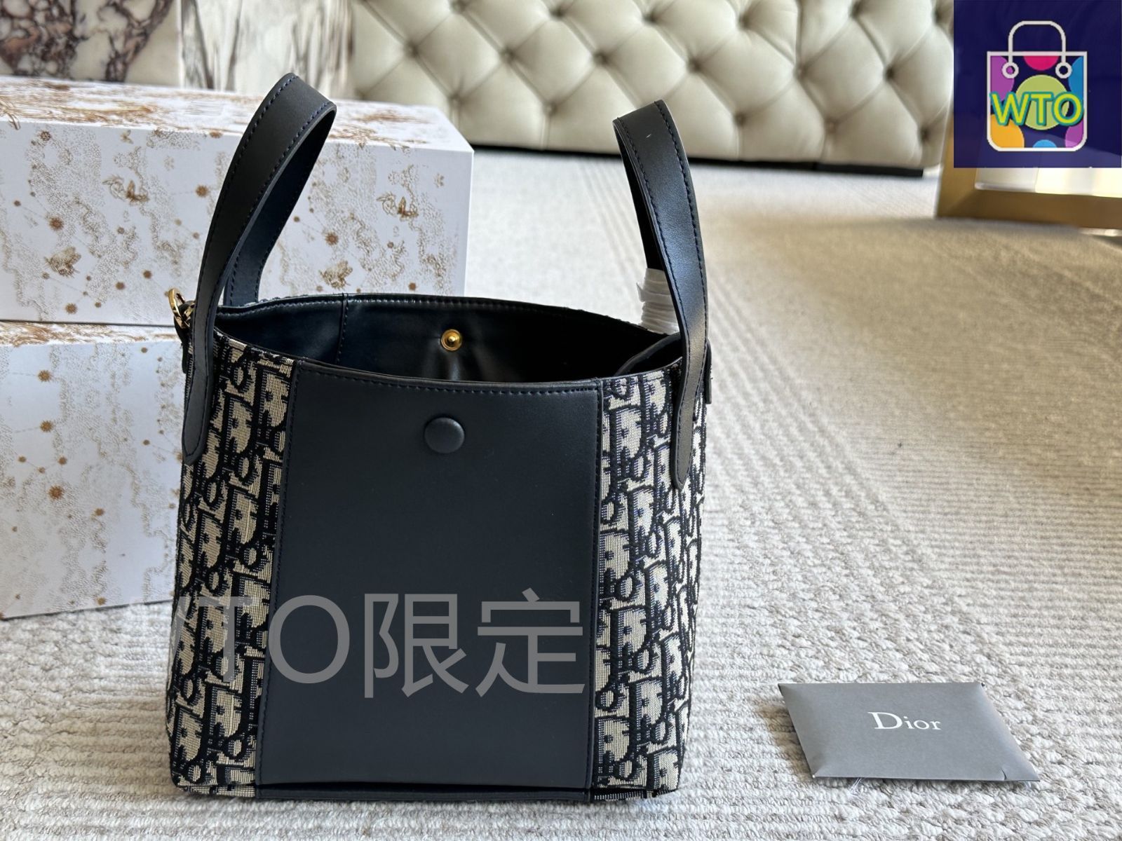 【エレガントにもカジュアルにも自由自在】DIOR バケットバッグ 今日特価】Christian Dior Signaturea Bucket Bag ?クリスチャン