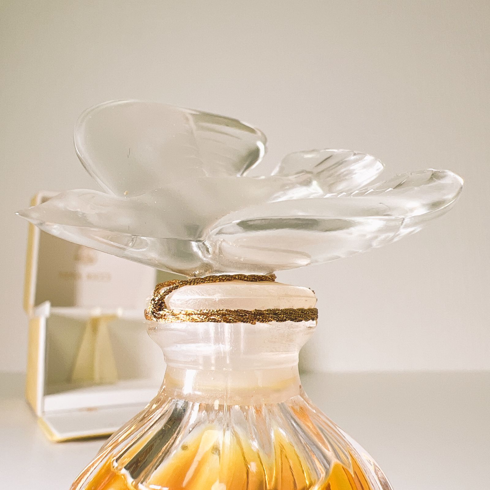 希少〉ニナリッチ　一羽鳩　レールデュタン　ルネラリックボトル 希少 NINA RICCI レールデュタン ラリックボトル ヴィンテージ 1