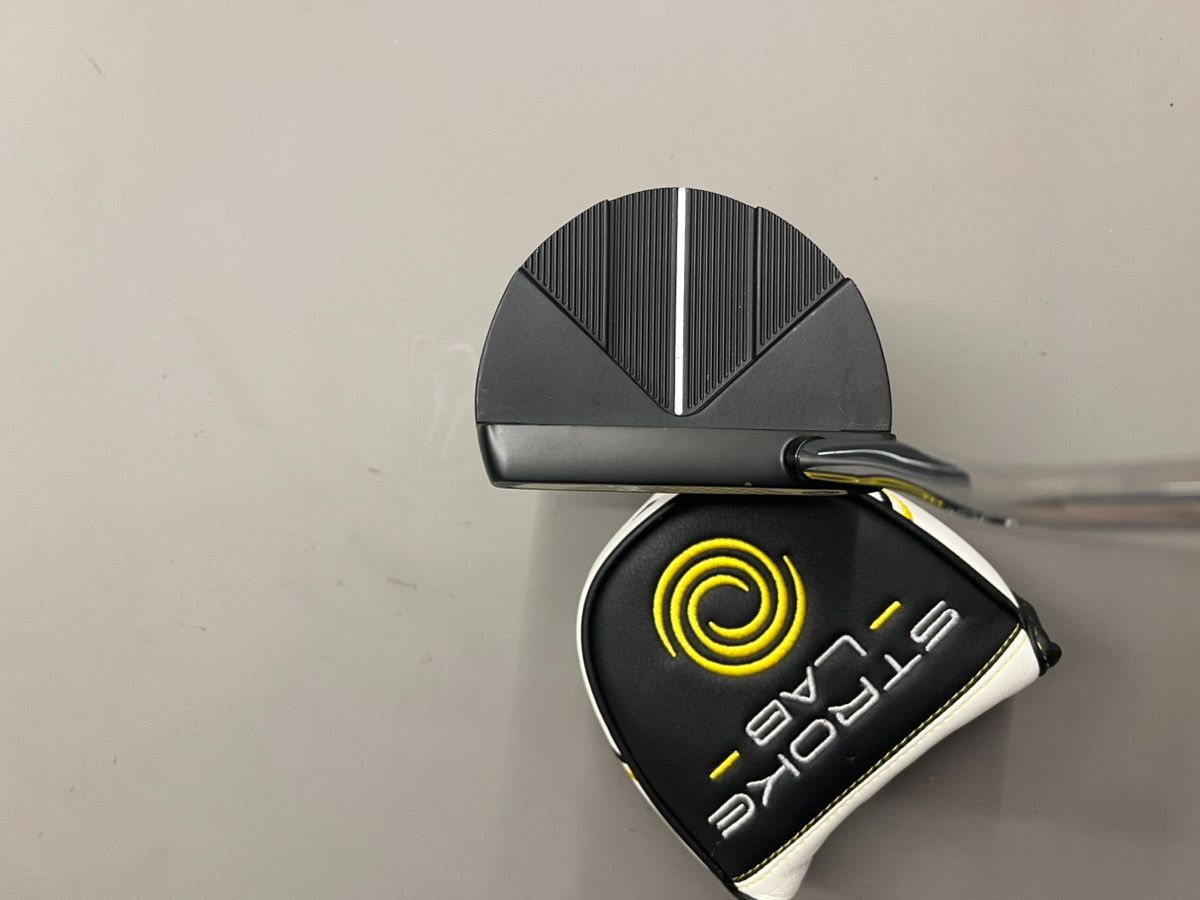 オデッセイ ストロークLAB RLINE アロー Odyssey Stroke Lab Black R-Line Arrow Putter | Callaway Golf