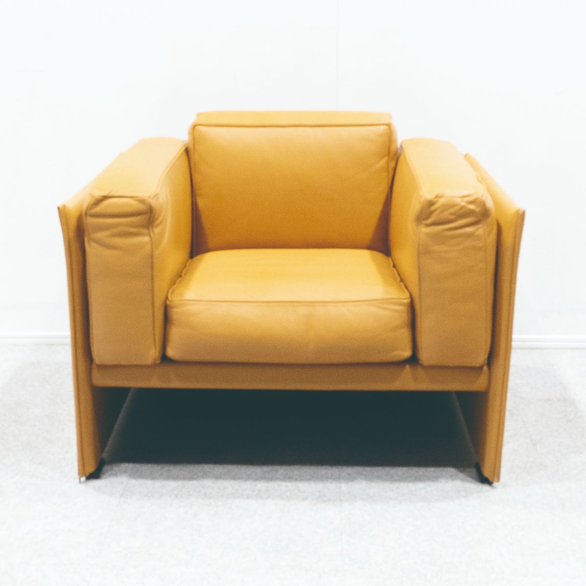 展示品】Cassina カッシーナ 405 DUC デュック 1人掛け ソファ 本革