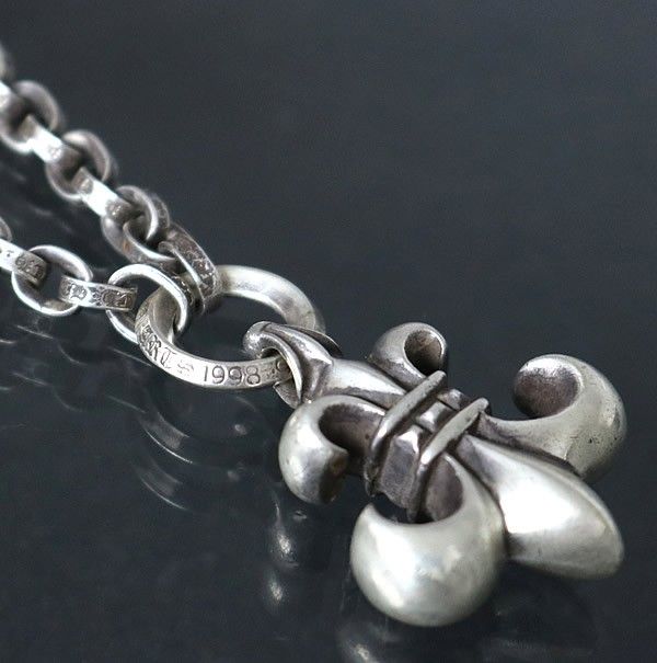 CHROME HEARTS