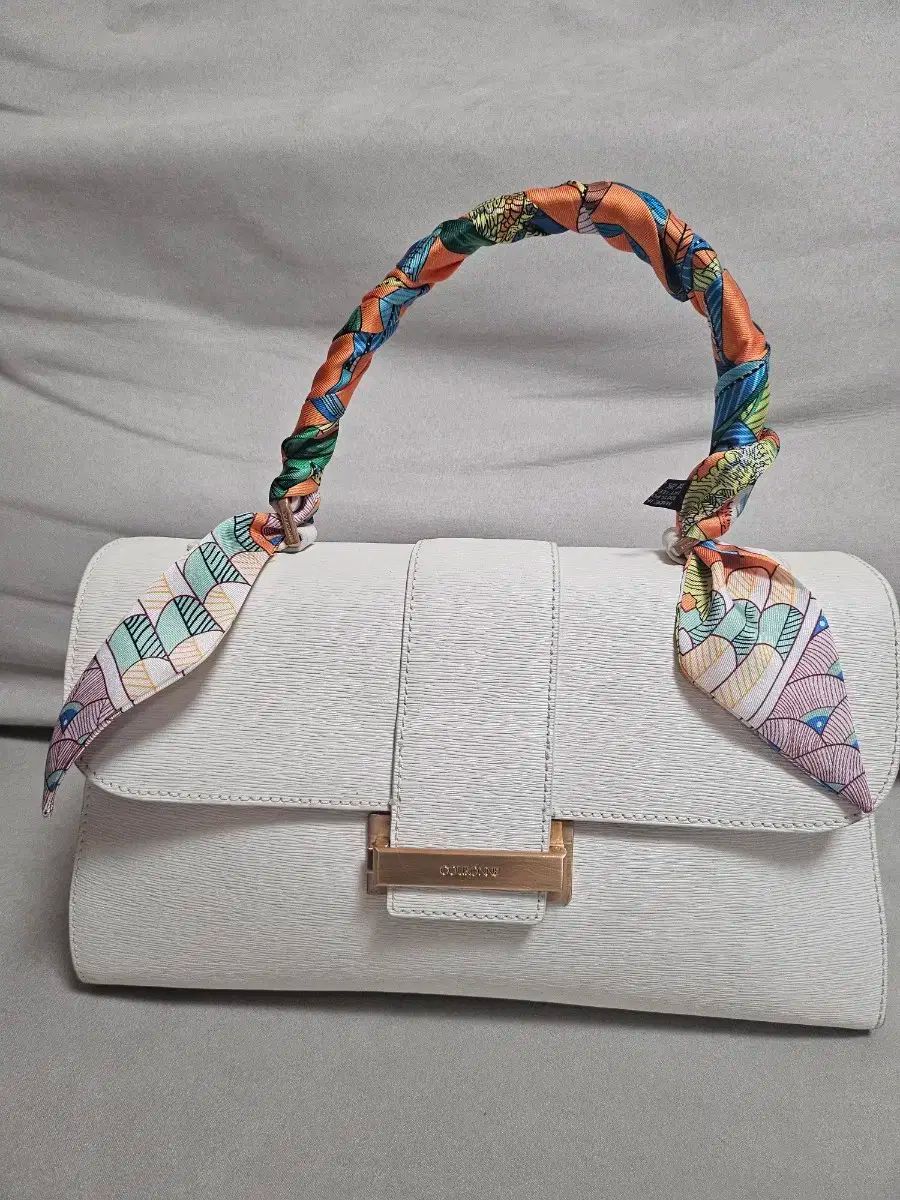 COURONNE クロンヌ トートバッグ 販売