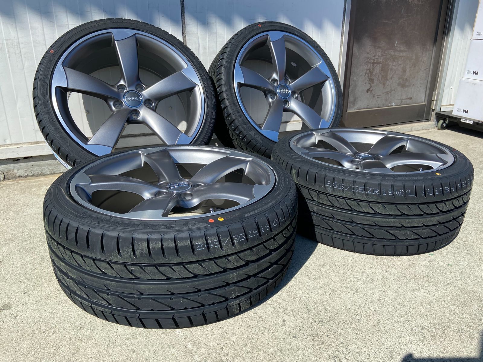 訳あり19インチ Audi アウディ A5(8T) A4 TT(8J) A6 (4F) 新品