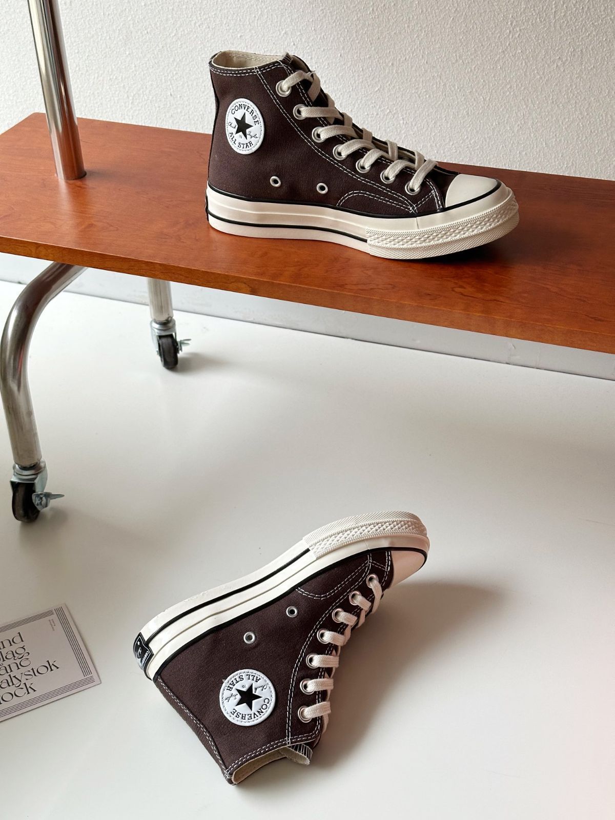 今日 Converse Chuck Taylor All Star 1970s ハイカット カンバスシューズ ブラウン 送料無料 在庫 の な価格です