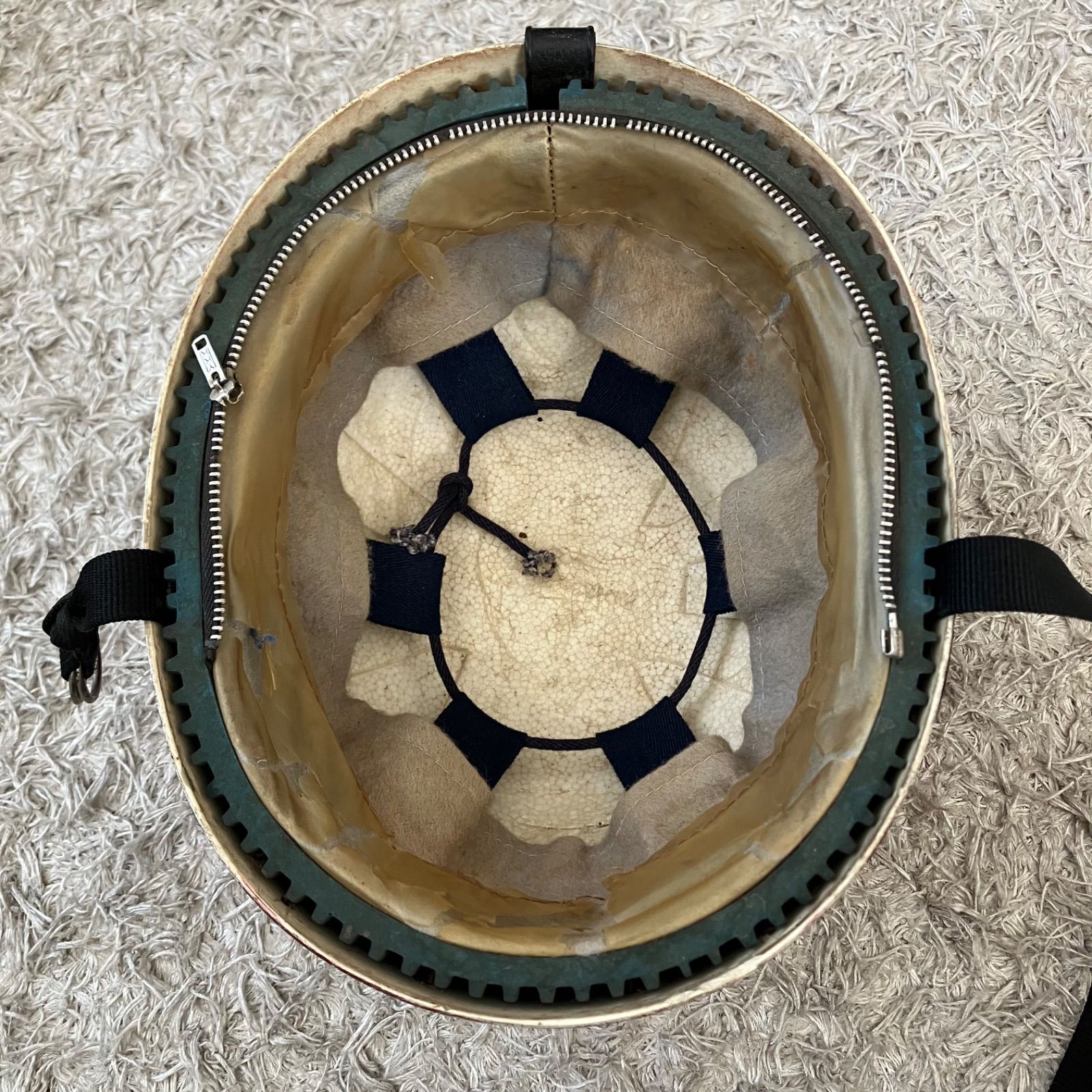 ビンテージヘルメット 1970年代 ハーフヘルメット S-Mサイズ 模様 アンティーク 旧車 所さん バイク 赤 天吊り 半帽 革 オートバイ FFCRYSTALESIA_COM