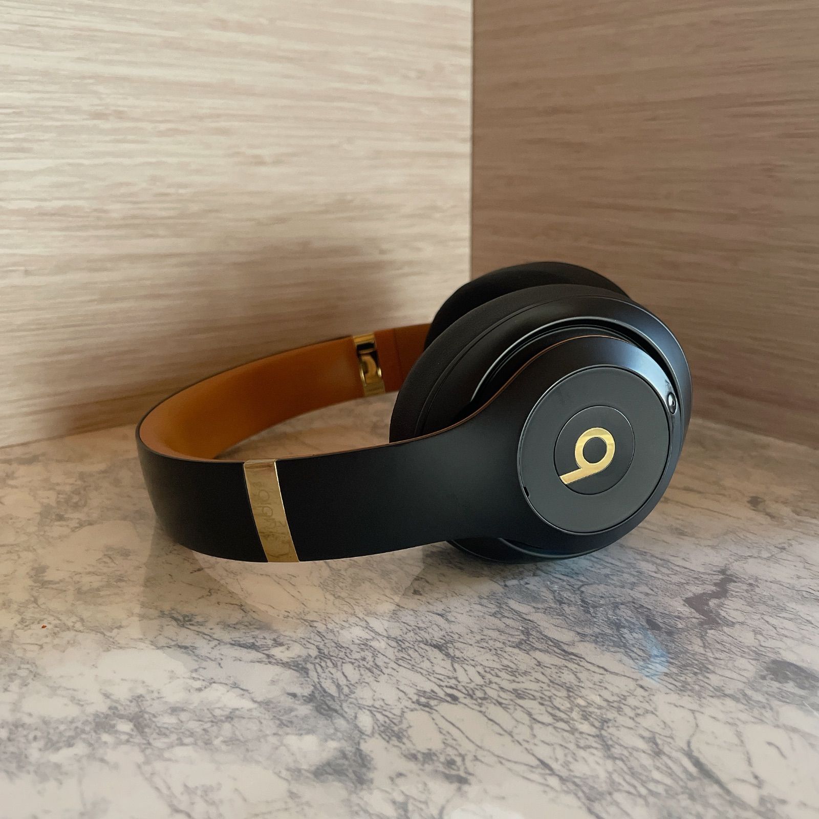 美品⭐︎ BEATS STUDIO3 WIRELESS ミッドナイトブラック 2022年製