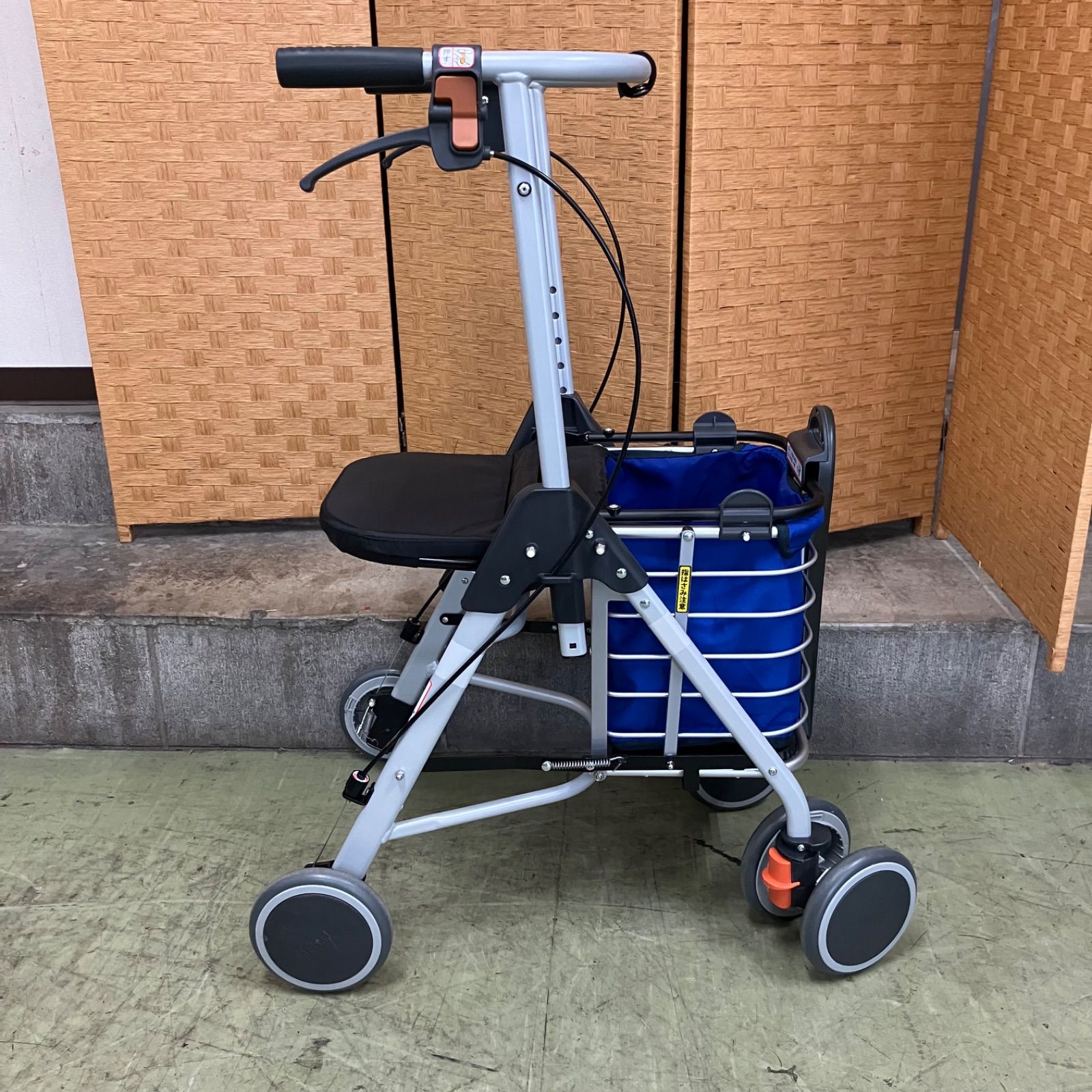 専用バッグ欠品】アロン化成 安寿 歩行車 ショッピングターン 屋外用