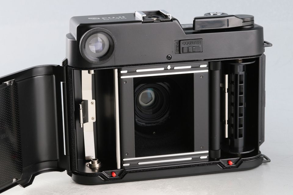 Fuji Fujifilm GS645S Professional Wide60 Medium Format Film