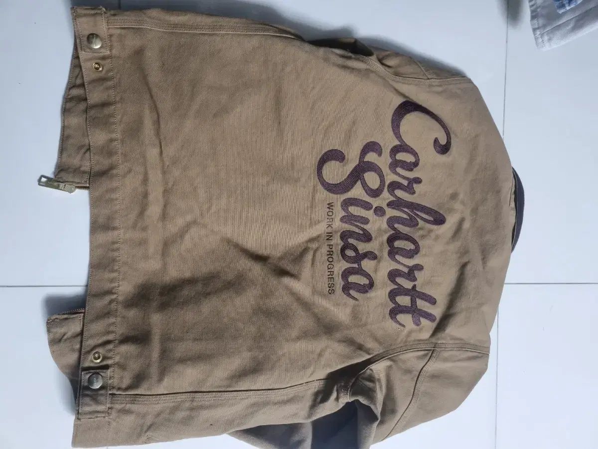 Carhartt カーハート 神社 エクスクルーシブ デトロイトジャケット ジャケット 茶色 キャメル S