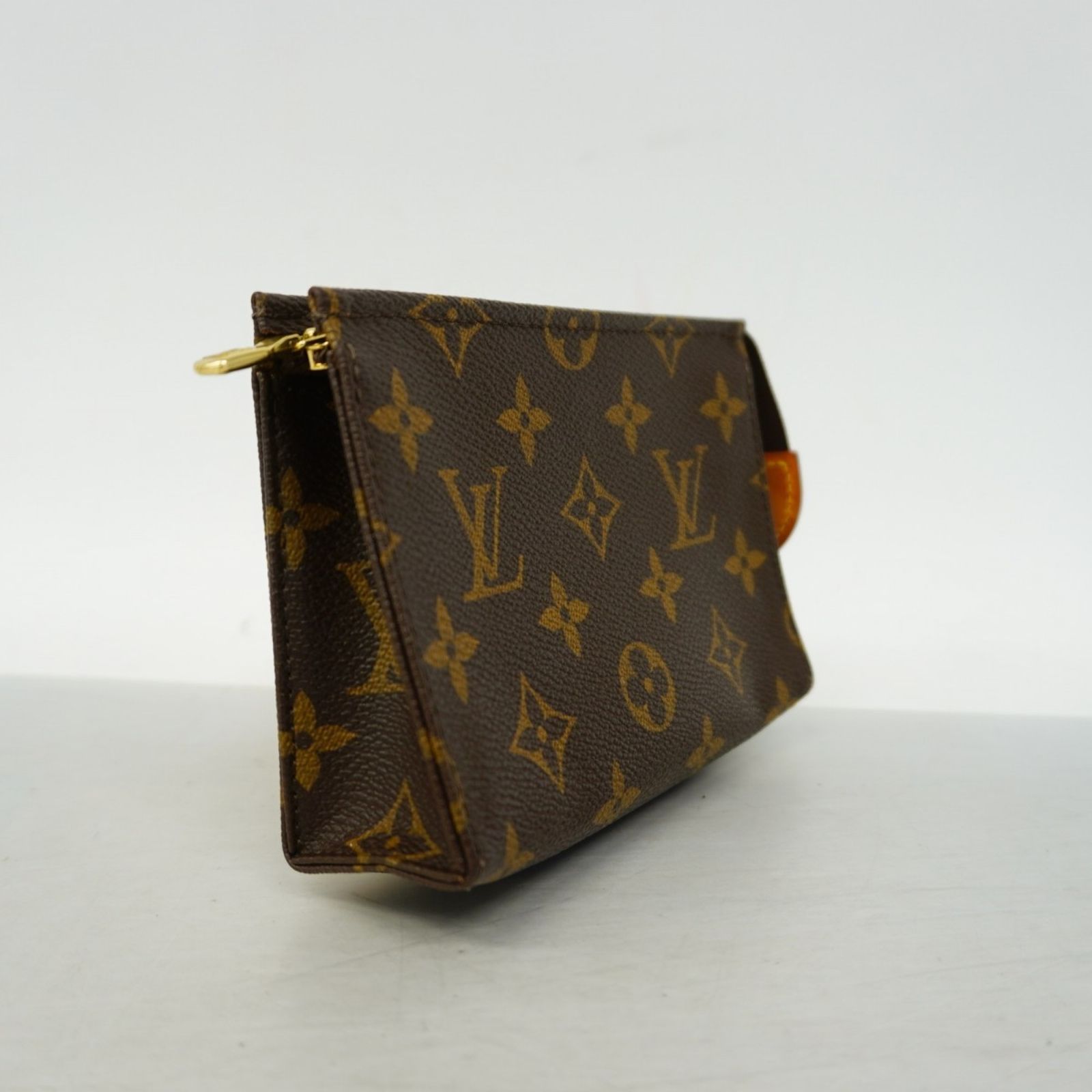 LOUIS VUITTON ルイヴィトン　モノグラム　ポシェット　トワレット26 LOUIS VUITTON ルイヴィトン モノグラム ポシェット トワレット26