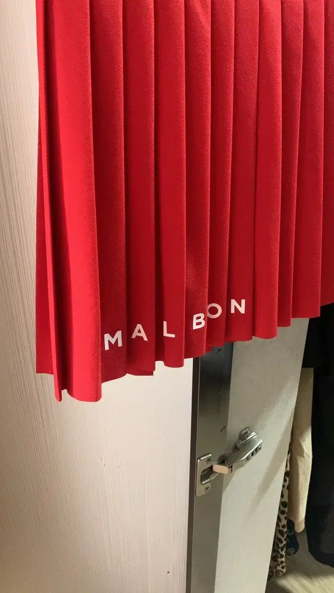 MALBON GOLF(マルボンゴルフ) スカート ほぼ 新品 MALBON GOLF(マル