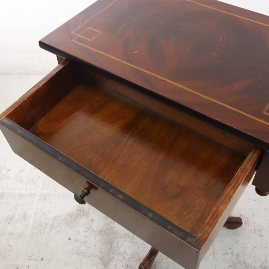 アルカザール サイドテーブル