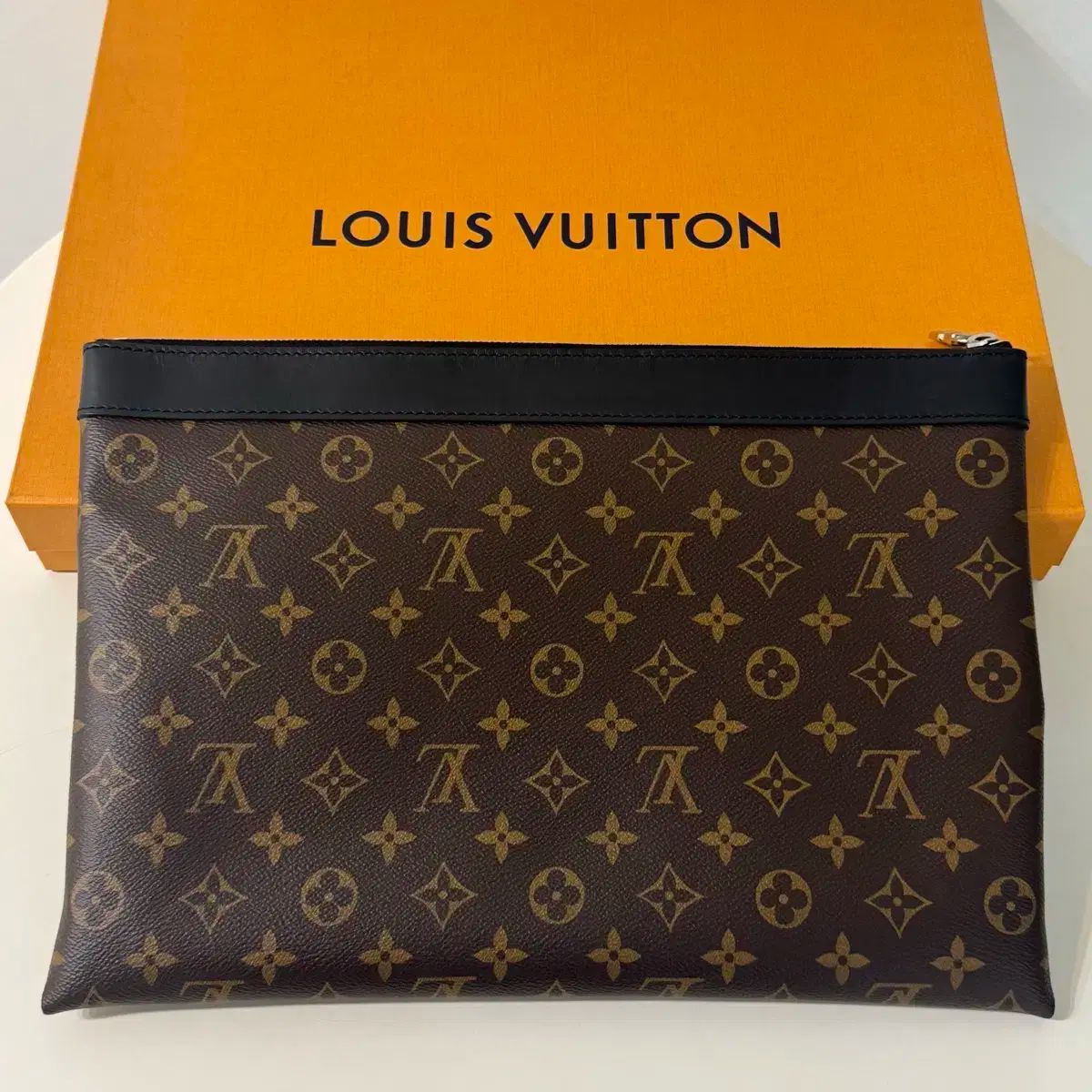Vuitton ルイヴィトン