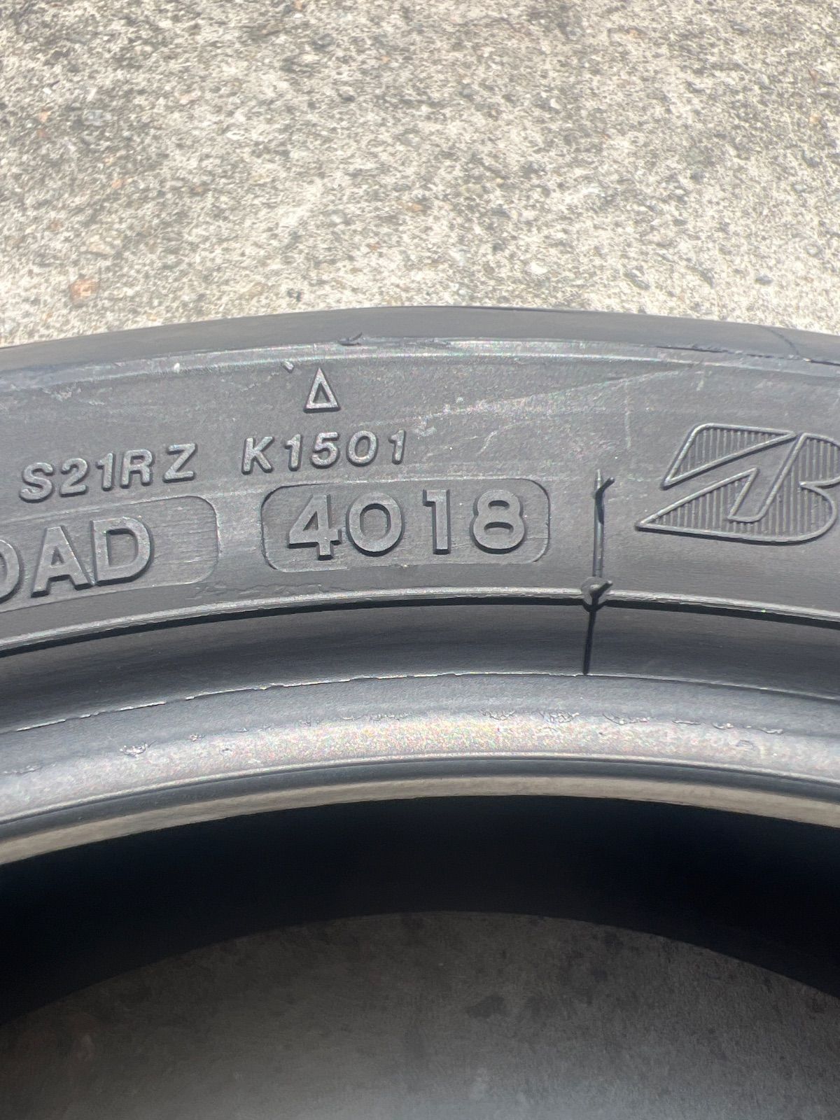 ブリヂストン S21 前後セット 120 70ZR17 160 60ZR17 245 BRIGHTFACE_UK