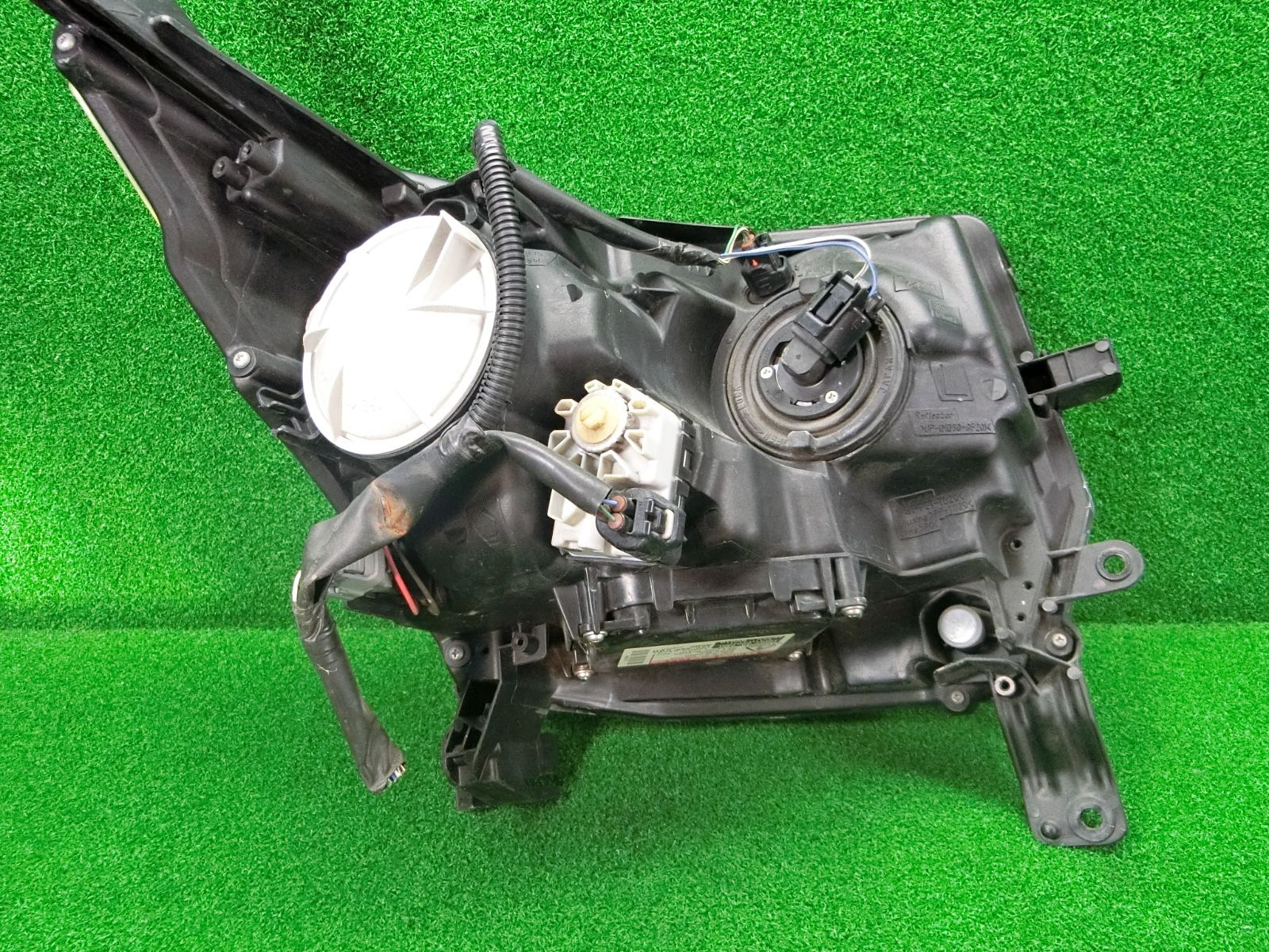 L175S ムーヴ カスタム 後期　純正ヘッドライト 左右　インナー ブラックラメ塗装　 L175S 後期 ムーヴ カスタム 純正 HID ヘッドライト 左右セット KOITO