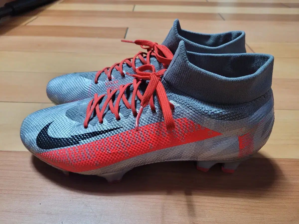 マーキュリアルスーパーフライ7 ナイキ マーキュリアル スーパーフライ