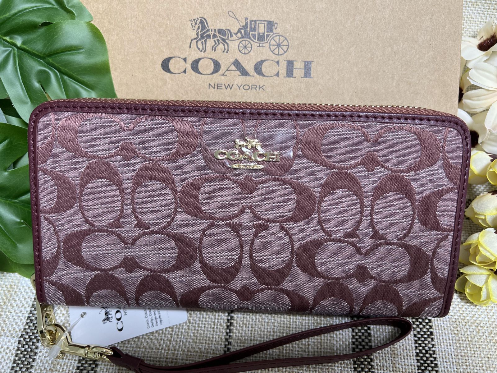 最先端 新品COACH シャンブレーワインシグネチャー長財布 motorenag.de