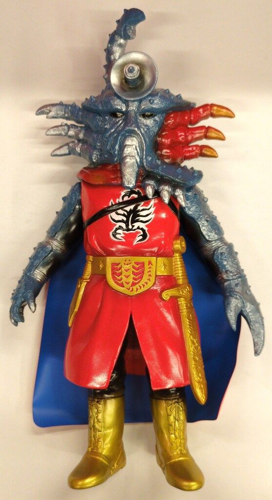 メディコム・トイ 東映レトレソフビコレクション 仮面ライダーV3 カニ