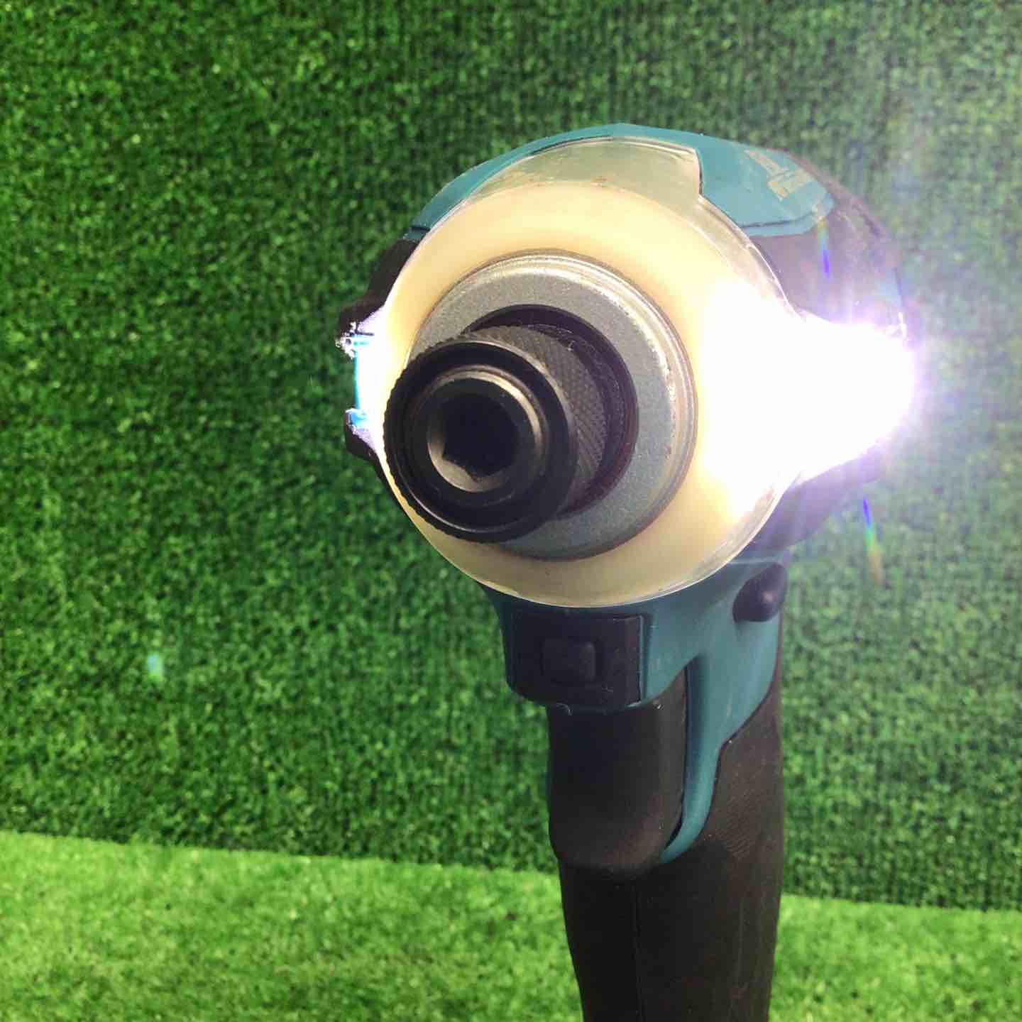 コードレスインパクトドライバー TD161DZ