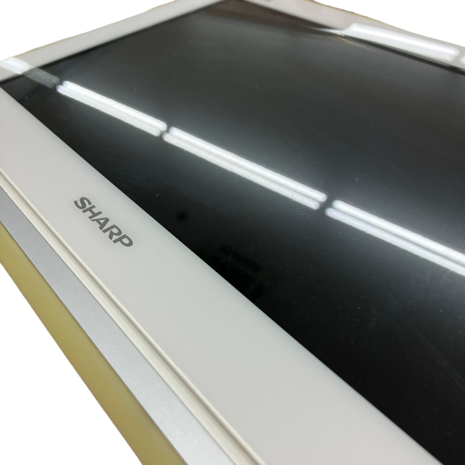 SHARP AQUOS　ポータブル　お風呂　2T-C12AP　シャープ Amazon | シャープ 12V型 液晶 テレビ AQUOS 2T-C12AP-W