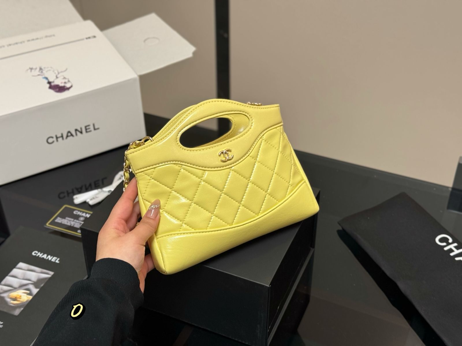 【コンパクト】◆CHANEL◆ ミニバッグ ミニ バッグ - ハンドバッグ | CHANEL