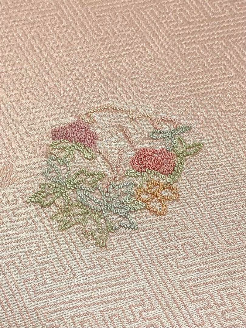付け下げ 蘇州刺繍 相良刺繍 本草木染 紋意匠 正絹 反物 - メルカリ