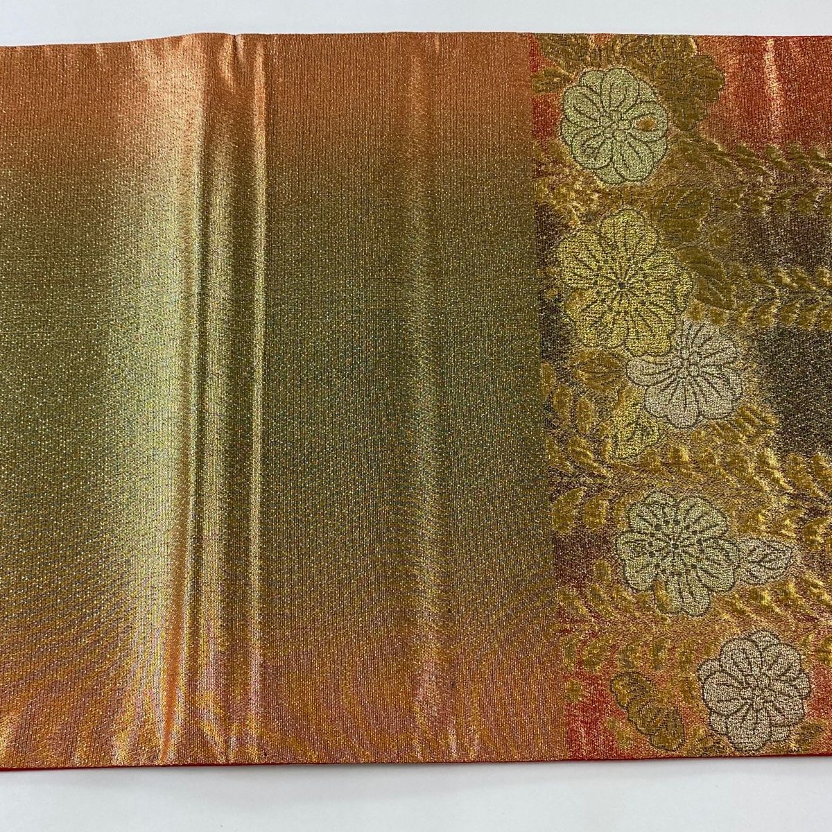 A18 美品　袋帯 美名品 草花 箔 金銀彩 金色 お正絹 袋帯 秀品 華文 花唐草 金銀糸 箔 銀色 六通 正絹｜中古・古着