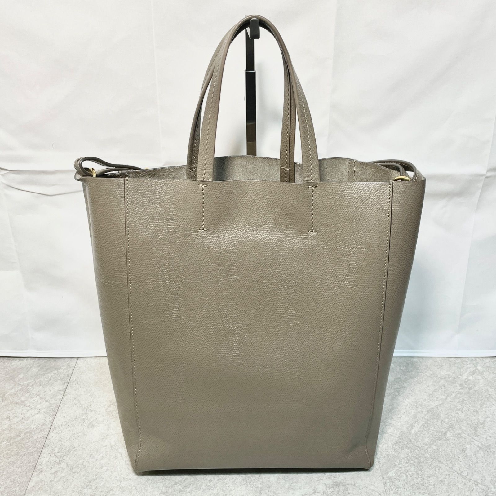 ★超美品★CELINE バーティカルカバスモール2wayショルダーバッグ 楽天市場】CELINE セリーヌ 192082BNZ.02NT バーティカル カバ