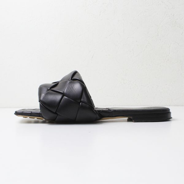 人気アイテム Bottega Veneta ボッテガヴェネタ ザ リド フラット  