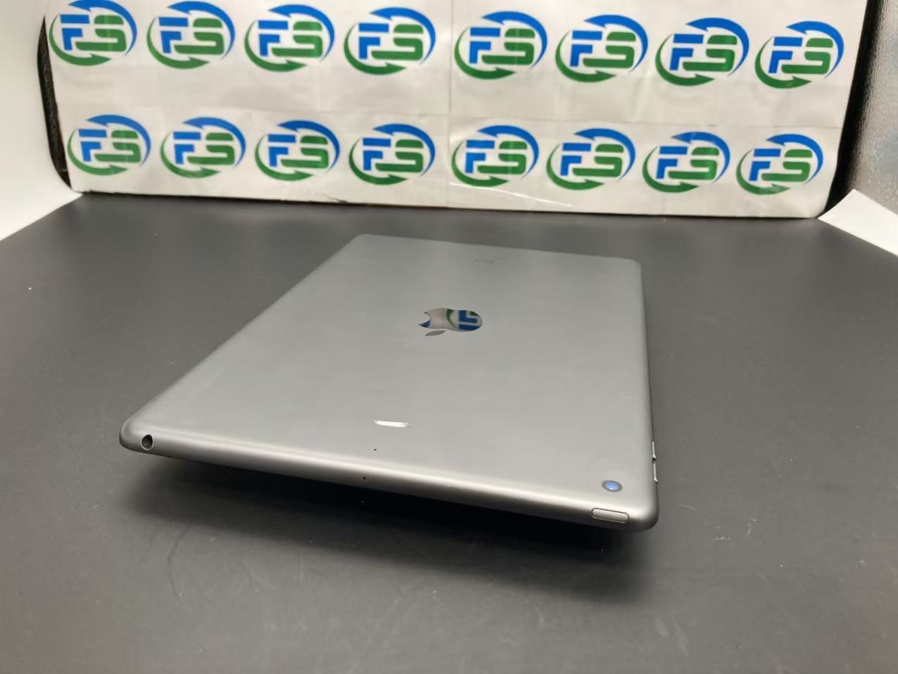 32GB スペースグレイ