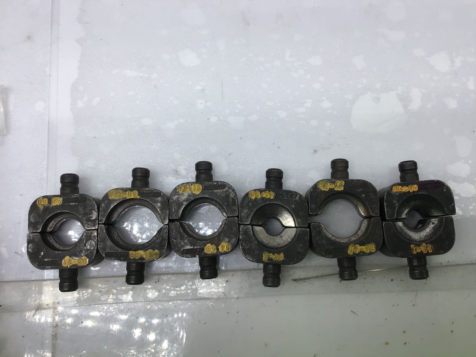 品 IZUMI|泉精器 手動油圧式工具 15号B ITXS2CQ41VM0 エコツール笠寺店 M02