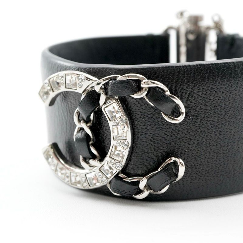 シャネル CHANEL ブレスレット バングル カフ ブラック シルバー ココ  