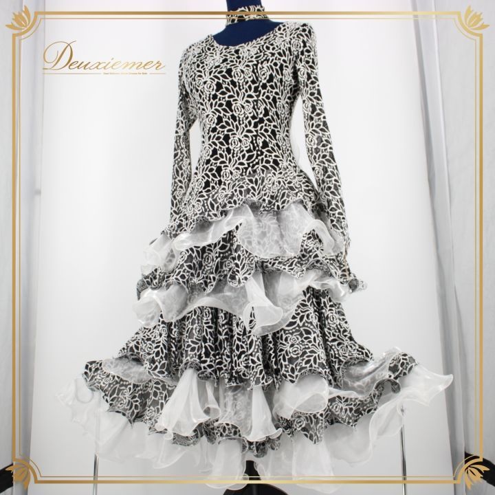 社交ダンス 衣装 ドレス ワンピース パーティ衣装 女性用 レディース オールシーズン ICHIOKU イチオク 黒 白 チョーカー ブラック系 ホワイト系 フリル 長袖 スリムフィット モダンダンス 着こなし おしゃれ フェミニン エレガント