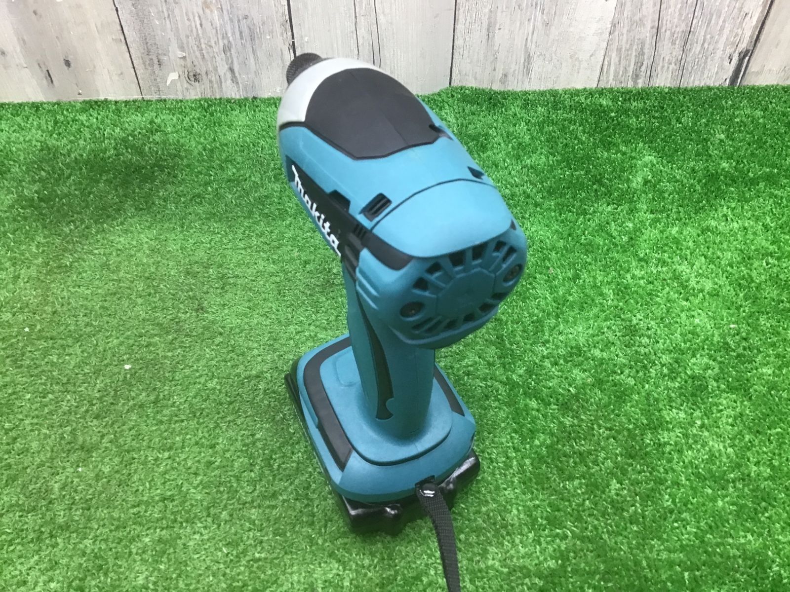 マキタmakita□18vコードレスインパクトドライバー TD146DSHX□軽量バッテリー□アクトツール富山店♪A