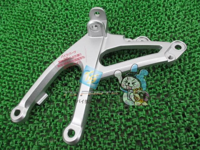 YZF-R1 ステップホルダー 右 在庫有 即納 ヤマハ 純正 新品 バイク 部品 車検 Genuine