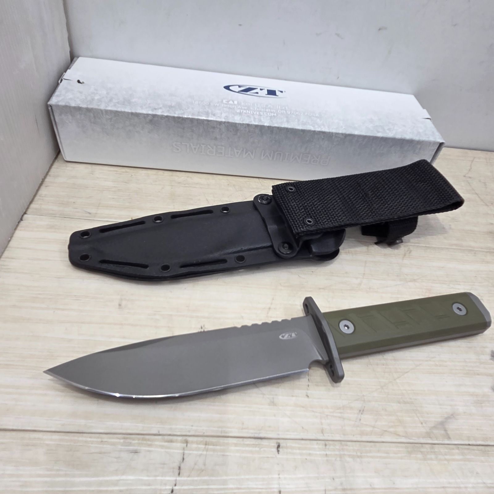 ZT ゼロトレランス アウトドア ナイフ ナイフショップ グローイング！□ZT【ゼロ トレランス】□ ZT560