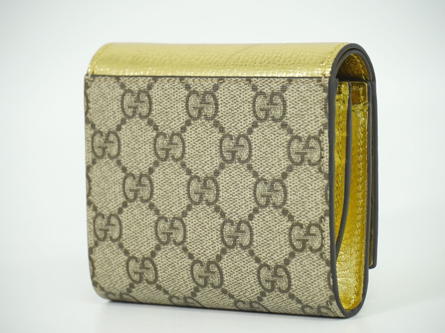 本物 グッチ GUCCI GGマーモント GGスプリーム レザー 二つ折り 折財布 コンパクトウォレット ベージュ ゴールド 598587 財布 ウォレット フォロー割