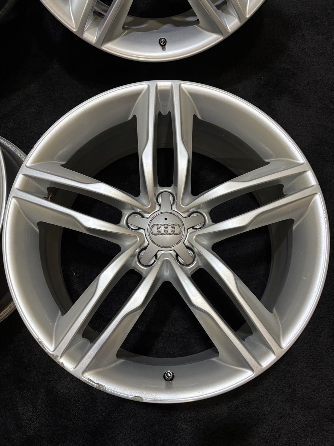 ☆アウディ 8T S5 純正 19インチ 8.5J +32 112 5H アルミホイール 4本