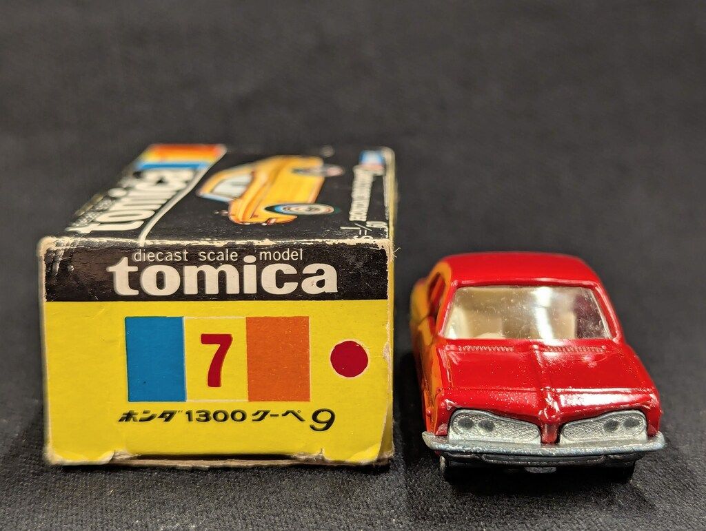 トミー トミカ黒箱日本製 ホンダ 1300クーペ9/赤 アイボリー内装